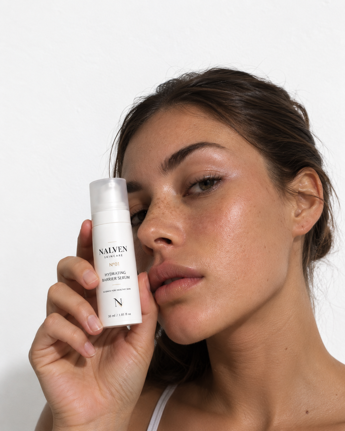 NALVEN Nº01 Hydrating Barrier Serum — embalagem de sérum facial NALVEN